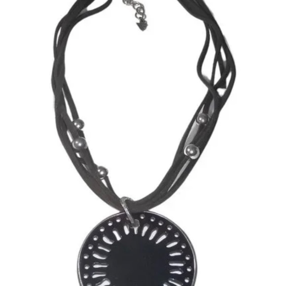 Silpada Vintage Suede Cord, Pen Shell Necklace - Picture 3 of 4